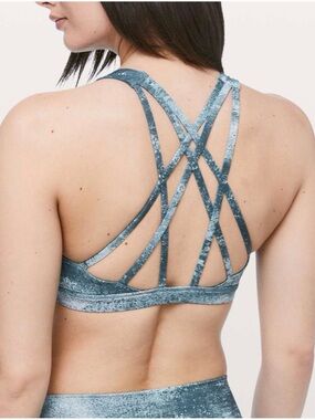 Lululemon Free To Be Serene Bra